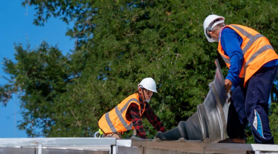 Professional gutter cleaning in Gibson, MO